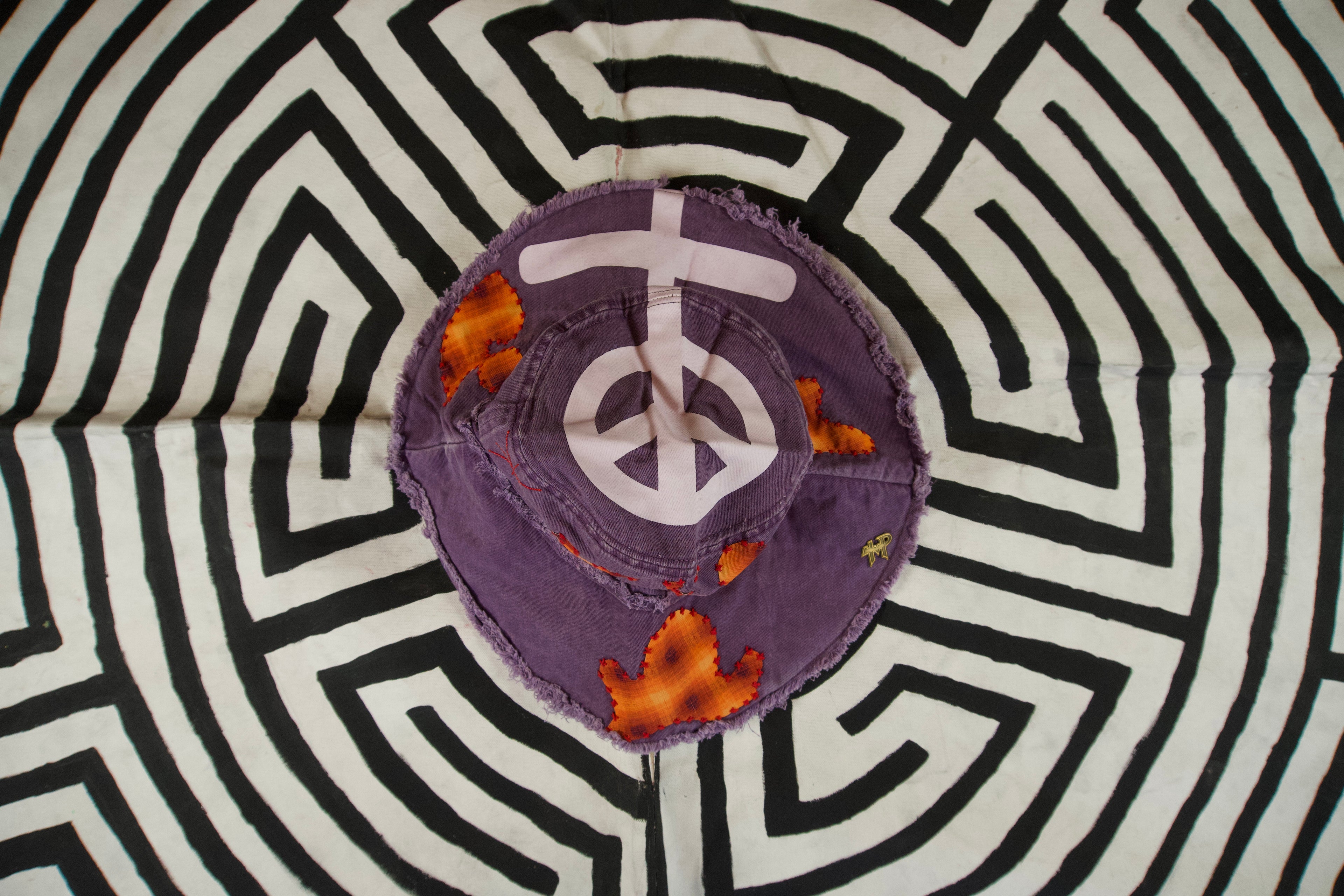 'Melt' Bucket Hat